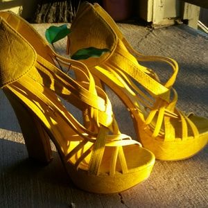 Yellow Womens Strapped Heels